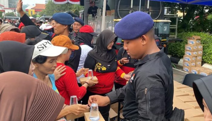 Polda Jateng Hadirkan Dapur Lapangan Saat Cat Free Day di Semarang, Bagikan 1.700 Porsi Makanan Gratis