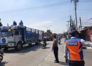 *Pastikan Demo Sopir Truk Berjalan Tertib, Polda Jateng Lakukan Pengamanan dan Pengawalan*
