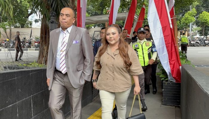 Kasus Korupsi Iklan Bank BJB: Lisa Mariana Akui Terima Dana, KPK Diduga Diminta Panggil Ridwan Kamil