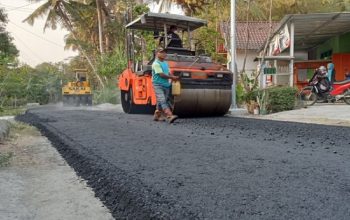 KPK Periksa Eks Kajati Sumut Idianto Terkait Suap Proyek Jalan Rp231 Miliar