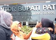 Bupati Sudewo Ditangkap KPK, Begini Cara Warga Pati Luapkan Ekspresi