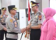 Di Hadapan Jajaran, AKBP Samel Tekankan Tanggung Jawab Moral Penerima Pangkat Pengabdian