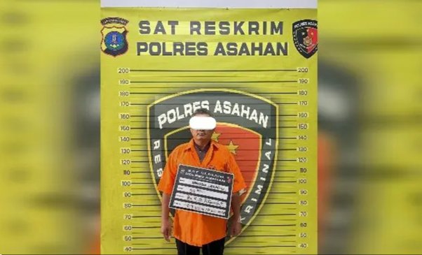tersangka melakukan pelecehan