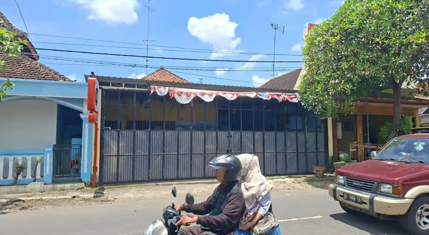 Lokasi gudang di Jalan Lurah Surodarmo IV, Kelurahan Cangkringan, Kecamatan/Kabupaten Nganjuk, yang diduga digunakan untuk pengoplosan gas LPG bersubsidi.