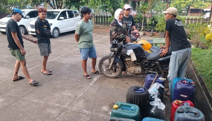 Beli Pertalite Gunakan Tangki Modifikasi, Lima Warga Pontianak Diamankan Polisi.