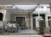 Rumah di kawasan Jatibening, Kota Bekasi, tempat Ermanto Usman (65) ditemukan tewas setelah menjadi korban pembunuhan. Korban diketahui merupakan pensiunan Jakarta International Container Terminal (JICT) dan dikenal aktif sebagai pejuang pekerja pelabuhan.