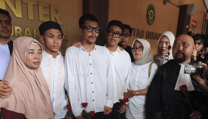 Tiga Terdakwa Demo Berujung Rusuh di Solo Divonis Bebas.