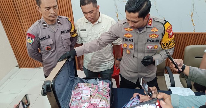 Polisi mengungkap kasus investasi bodong yang disertai aksi perampokan di wilayah Bogor.