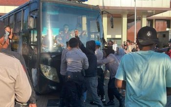 Suasana usai persidangan perkara anak yang berkonflik dengan hukum di PN Pati.