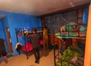 Puluhan WNA Asal China Kabur dari Cimaja, Terungkap Jaringan Siber Berkedok Wisata di Sukabumi.