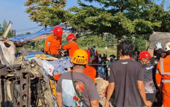 Truk Oleng Picu Kecelakaan Beruntun di Wonosobo, Dua Tewas dan Tiga Luka