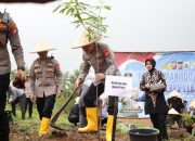 Kapolda Banten Tanam 1.000 Pohon dan Resmikan Jembatan Merah Putih Presisi di Lebak